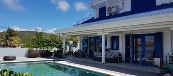 Stunning terraced Logcabin House with pool 