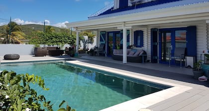 Stunning terraced Logcabin House with pool