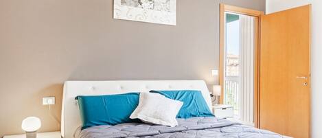 1 soverom, strykejern/-brett og internettilgang