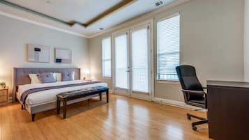 3 bilik tidur, ruang kerja komputer riba, seterika/papan seterika