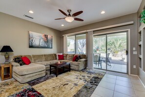 تلفزيون، مكتبة موسيقى، مكتبة فيديو