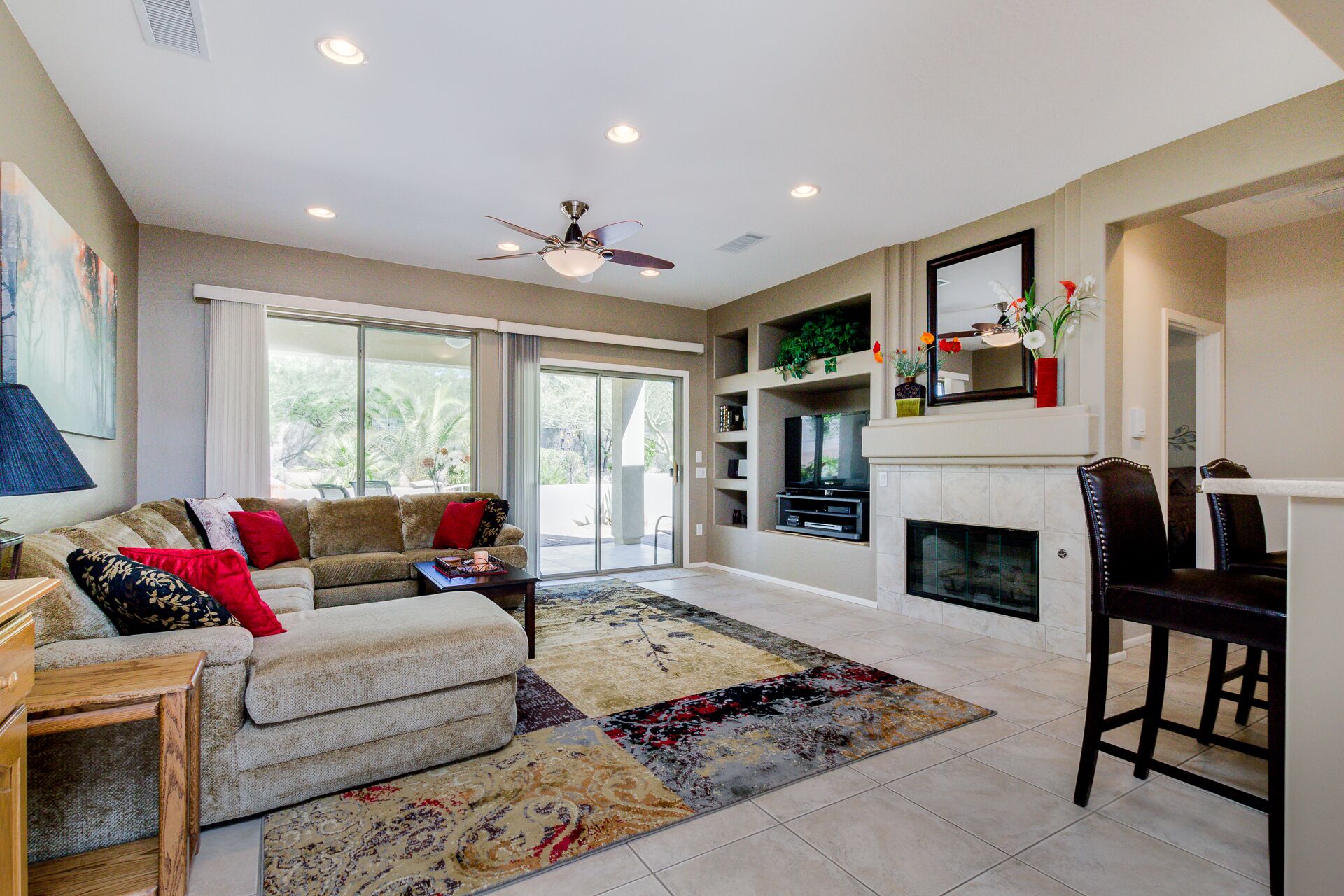 Fernseher, Musikbibliothek, Videothek