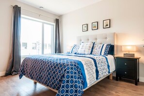 4 chambres, fer et planche à repasser, Wi-Fi, draps fournis