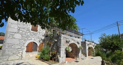 Studio apartment Depope 2