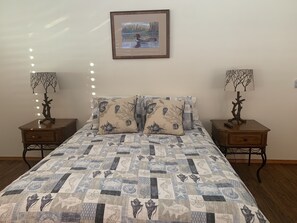 4 Schlafzimmer, Bügeleisen/Bügelbrett, kostenloses WLAN, Bettwäsche