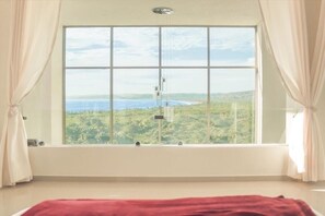 5 bedrooms, free WiFi, bed sheets