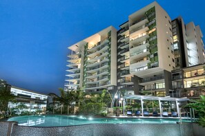 Exterior - Urban Edge Apartments by Urban Rest (Kelvin Grove)