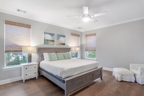 4 chambres, fer et planche à repasser, accès au Wi-Fi (inclus)