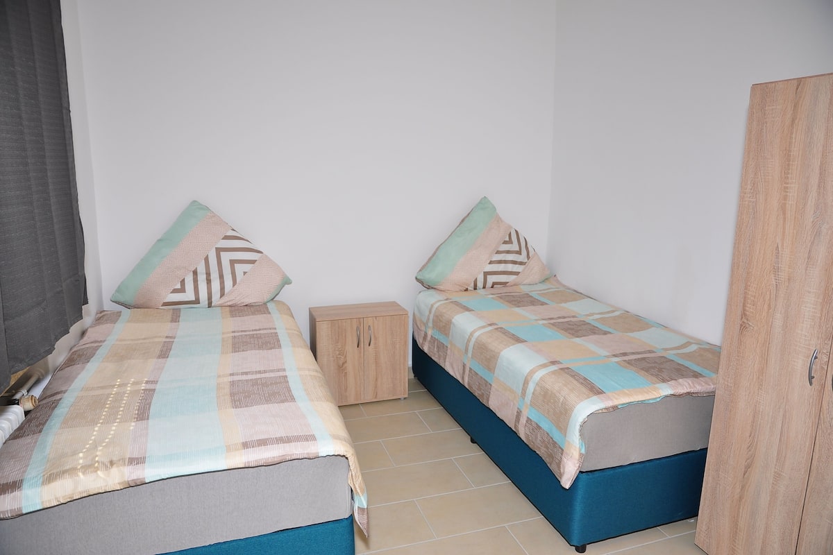 Free WiFi, bed sheets
