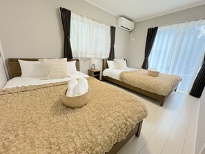 [Max 13people] 4LDK (100m2)/8Beds/BBQ/Parking2CarsOK/Onna3F