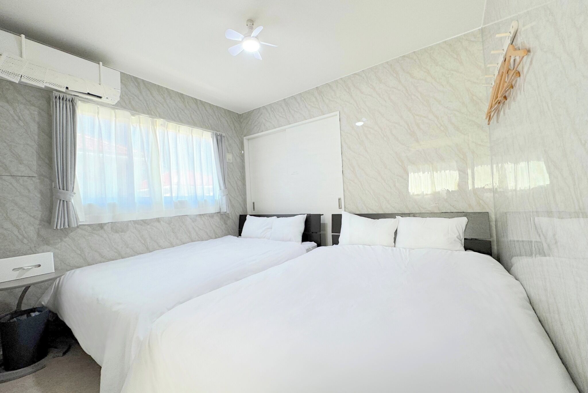 4 bedrooms, iron/ironing board, free WiFi, bed sheets