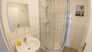 Towels - 10 Ferienwohnung Ida mit Balkon und Strandkorb - Appartementhaus Ida im Ostseebad (Sellin)