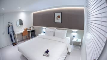 1 bedroom, premium bedding, down duvets, memory-foam beds