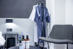 Room amenity - Hotel Yam YeonSan (Busan)