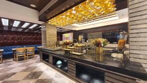 Breakfast buffet - Hotel Sepal (Bathinda)