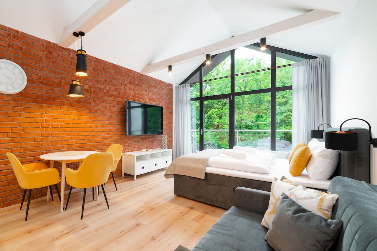 Studio (3116) | 2 bedrooms, individually decorated, individually furnished