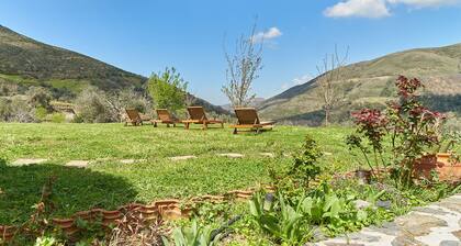 Authentic Cottage in a heaven of natural Beauty