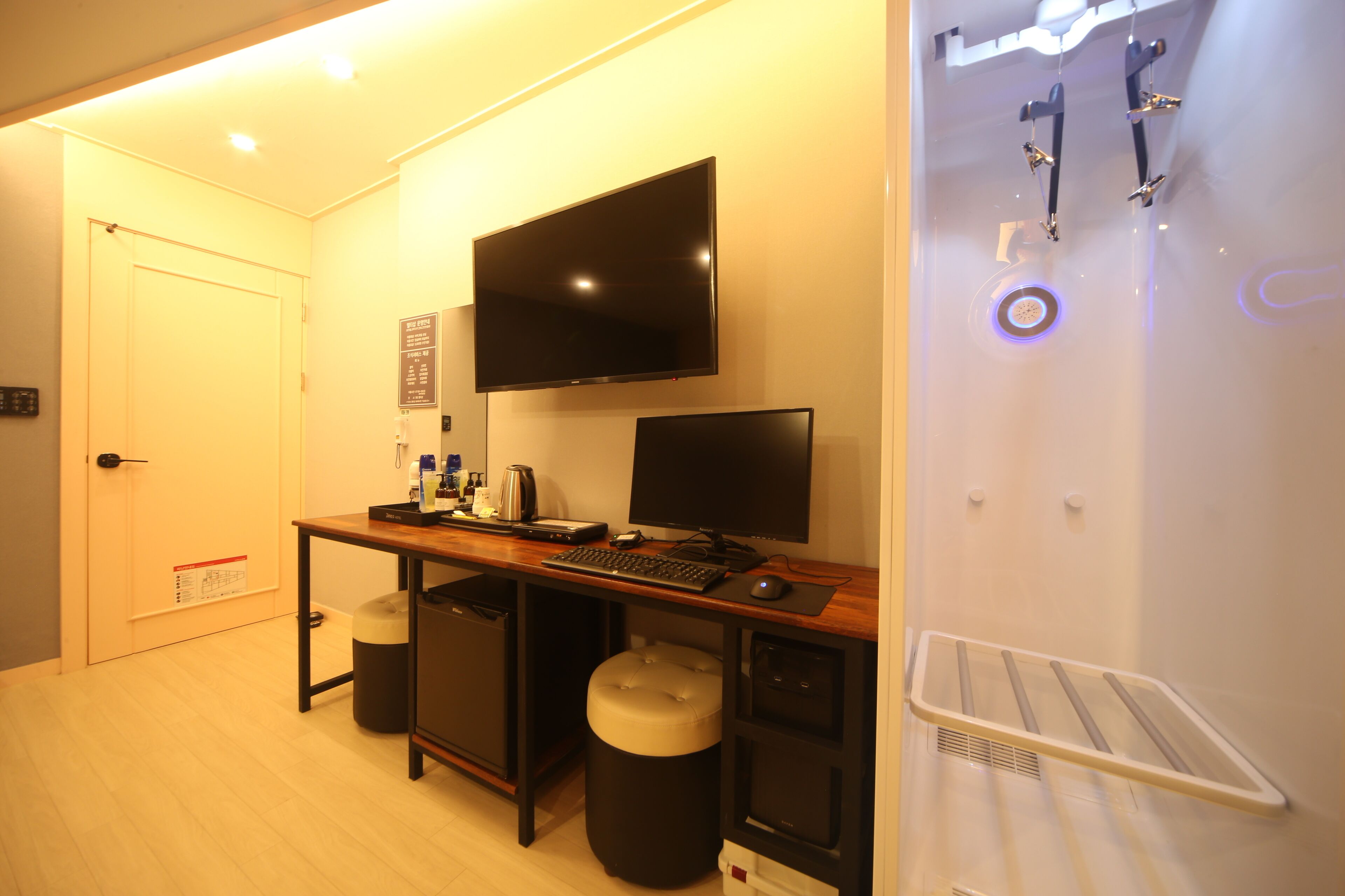 twin room | room amenity