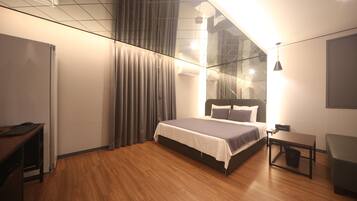 Deluxe Double Room | Hypo-allergenic bedding, individually decorated, individually furnished