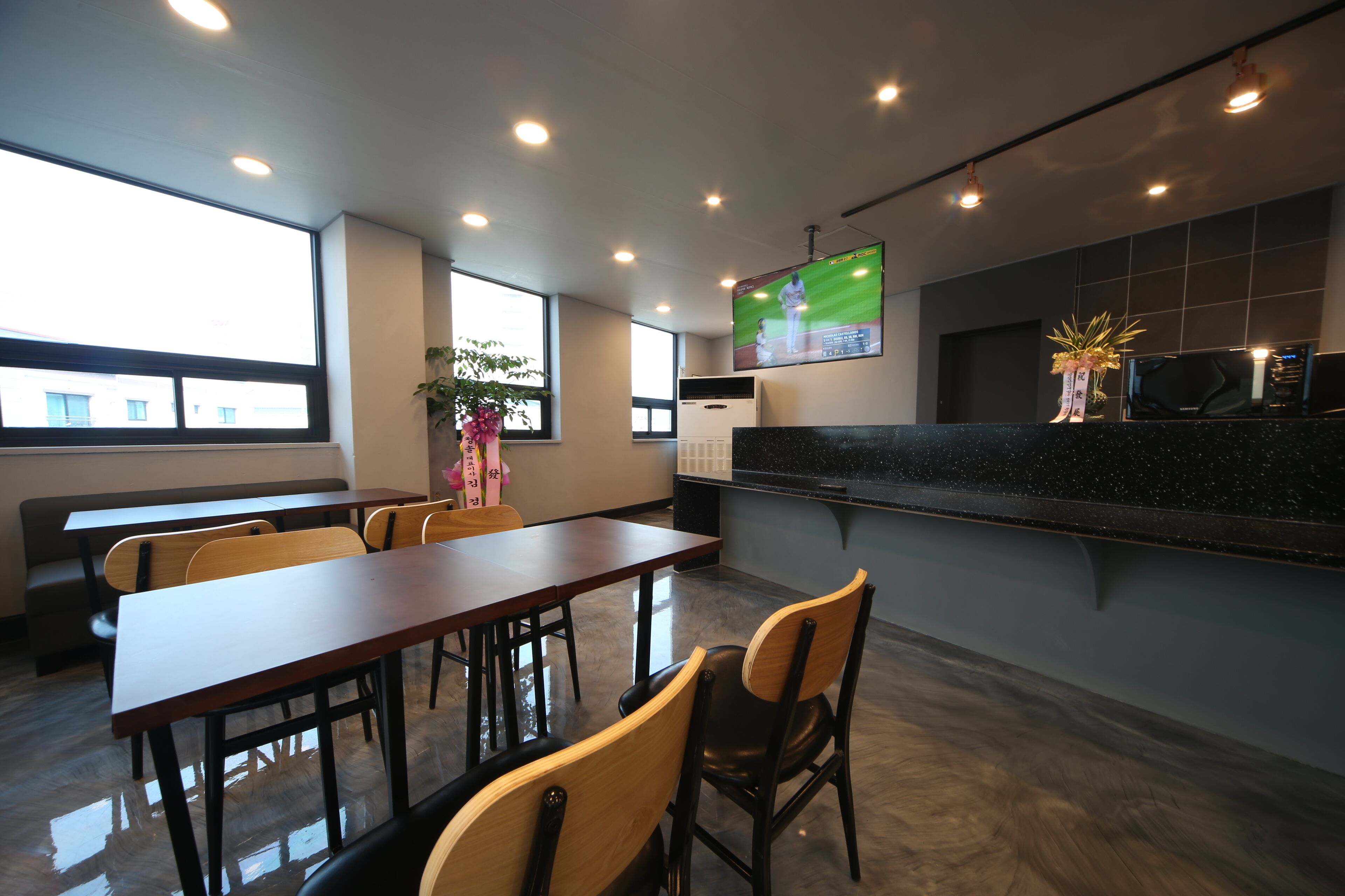 free daily korean breakfast