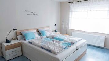 Basic Apartment | 1 bedroom, iron/ironing board, free WiFi, bed sheets