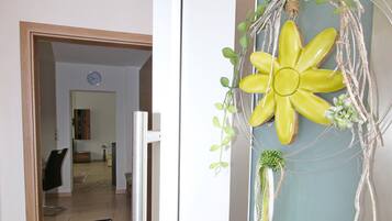 Pintu masuk interior