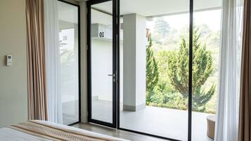 10 habitaciones, tabla de planchar con plancha y wifi gratis