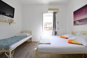 Basic Apartment Mali | 1 bedroom, individually decorated, individually furnished, desk - Apartments Bulovic (Split)