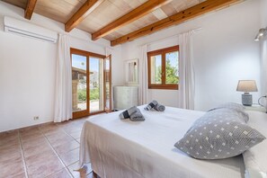 3 camere, una cassaforte in camera, ferro/asse da stiro, Wi-Fi gratuito