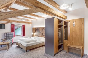 Room | In-room safe, desk, bed sheets - Zum Alten Fritz (Weigendorf)
