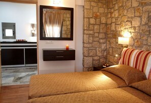 4 habitaciones, tabla de planchar con plancha y wifi gratis