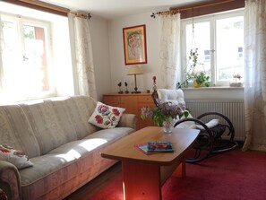 Living area - Ferienwohnung Langhammer (Schonungen)