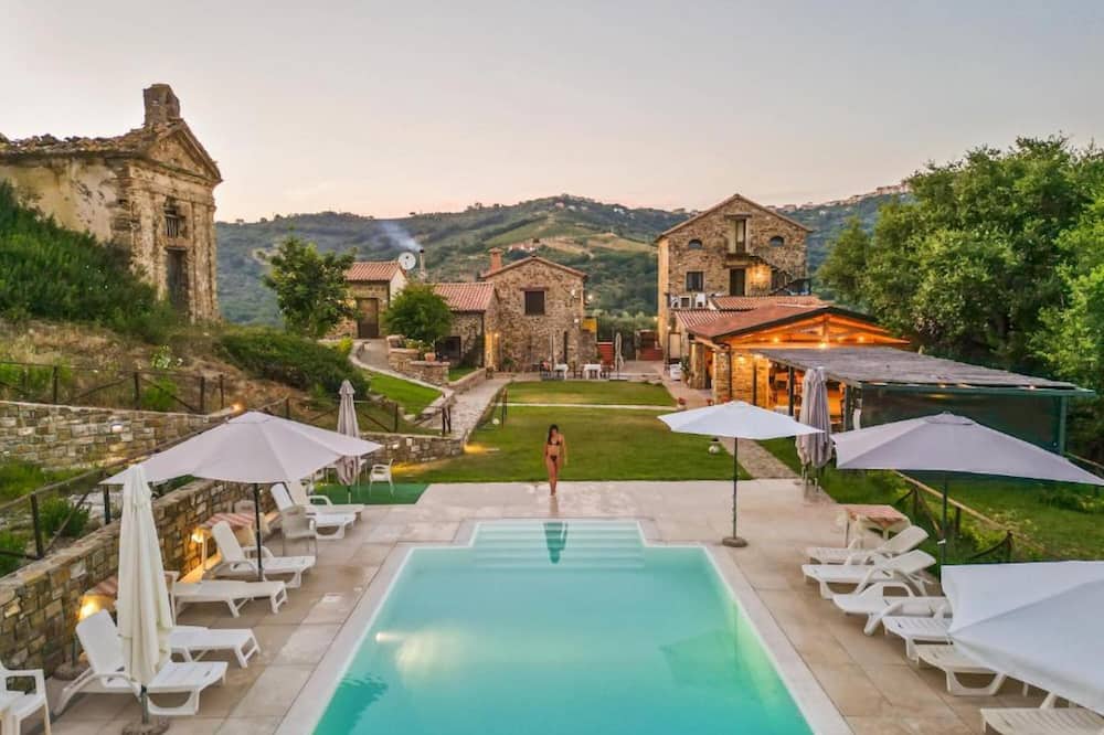 Le Querce Farmhouse