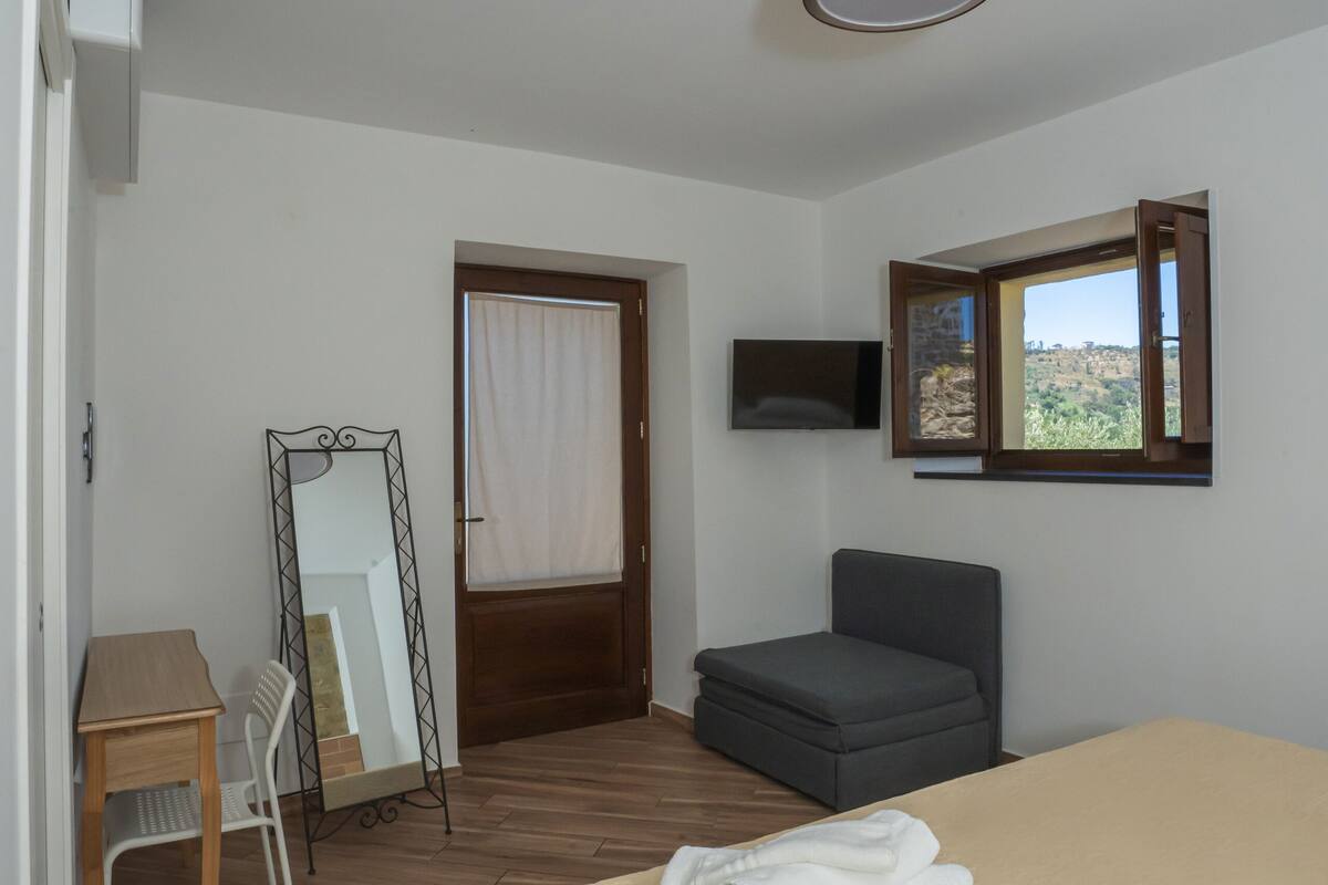 Minibar, bureau, chambres insonorisées, Wi-Fi gratuit