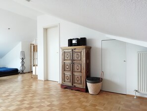 1 bedroom, desk, iron/ironing board, internet