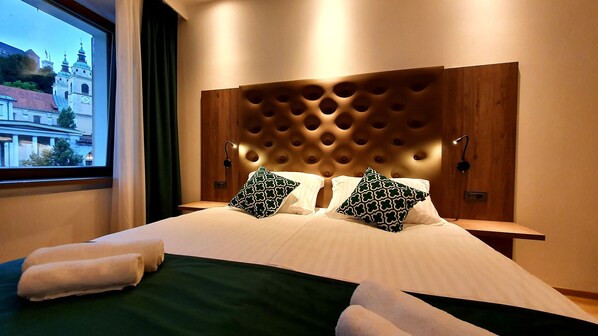 1 bedroom, travel crib, free WiFi, bed sheets