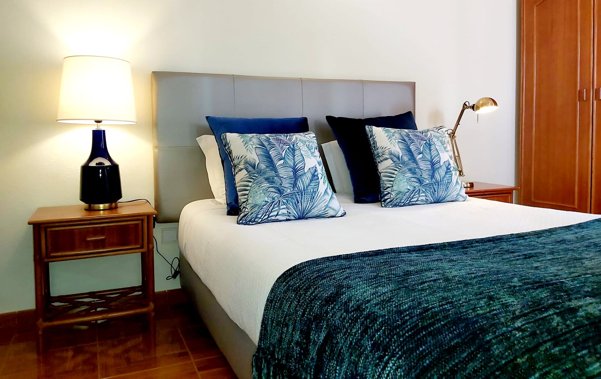 standard double room | desk, free wifi, bed sheets