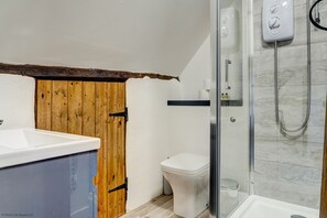 Dusche, kostenlose Toilettenartikel, Haartrockner