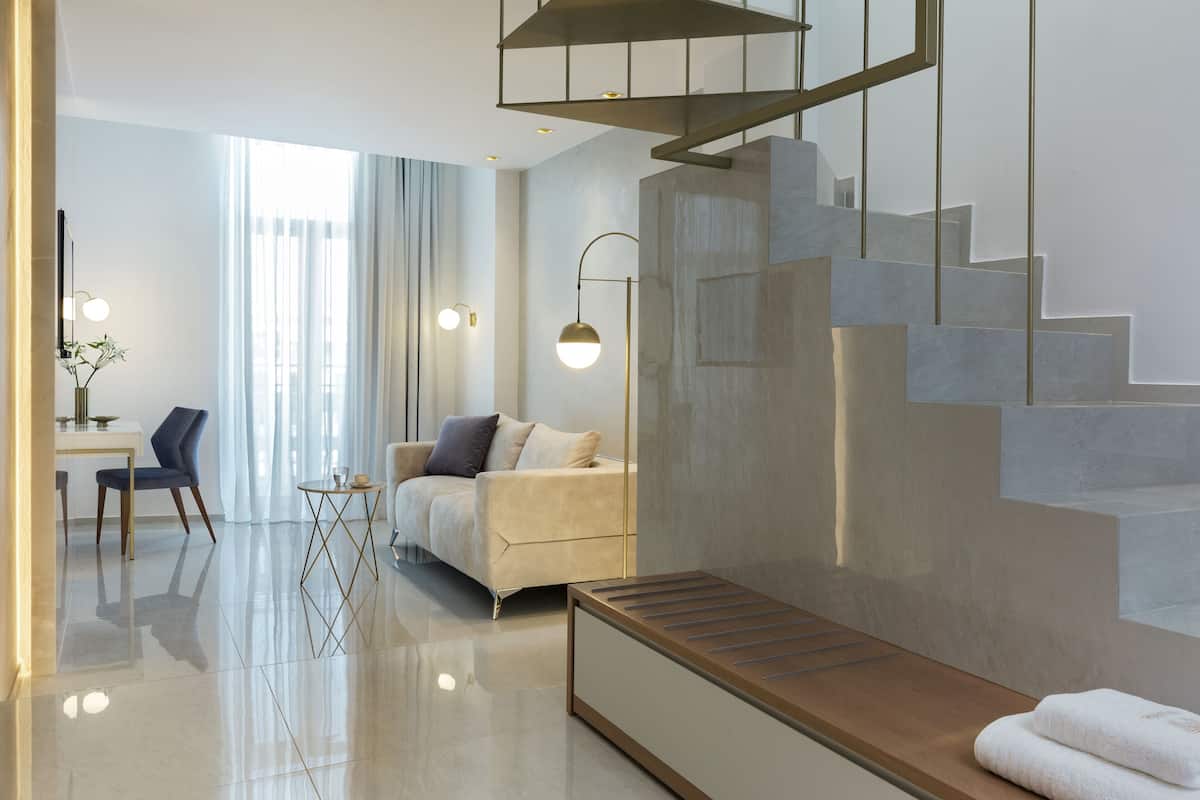 Duplex suite (Amethyst) | Living area | Flat-screen TV