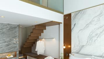 Executive Duplex suite with spa bath | 1 dormitorio, ropa de cama hipoalergénica, caja fuerte