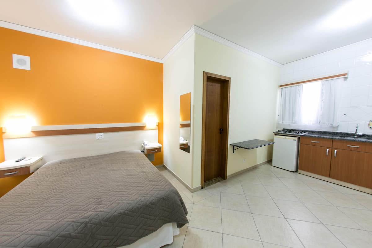 Traditionele suite | 1 slaapkamer, een minibar, een kluis op de kamer