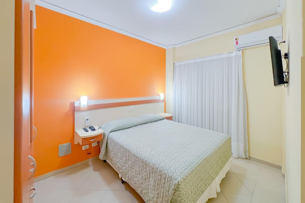 Minibar, in-room safe, blackout drapes, free WiFi