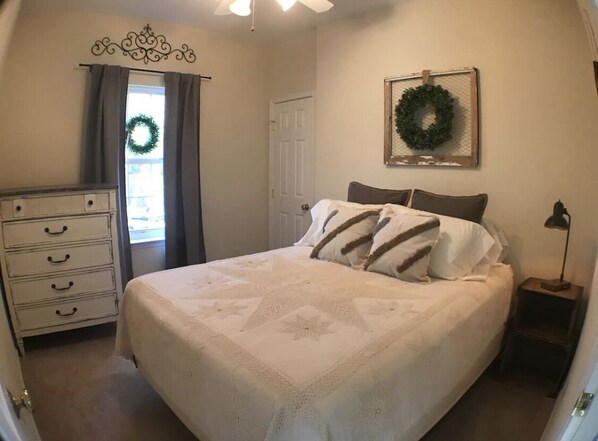 1 bedroom, free WiFi, bed sheets