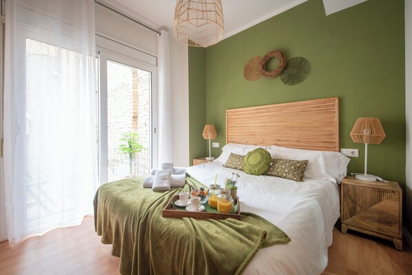 2 bedrooms, iron/ironing board, travel cot, free WiFi - Two bedroom apartment Sagrada Familia-You Stylish (Barcelona)