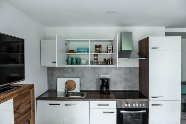 Bungalow, Private Bathroom (Eberhard) | Private kitchen