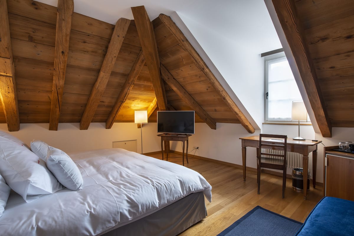 exclusive double room | 1 bedroom, free minibar, in-room safe, desk