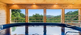 LUXURY CABIN-HEATED POOL-HOT TUB-SAUNA-GREAT VIEWS-BBQ-LOCATION-GREAT REVIEWS