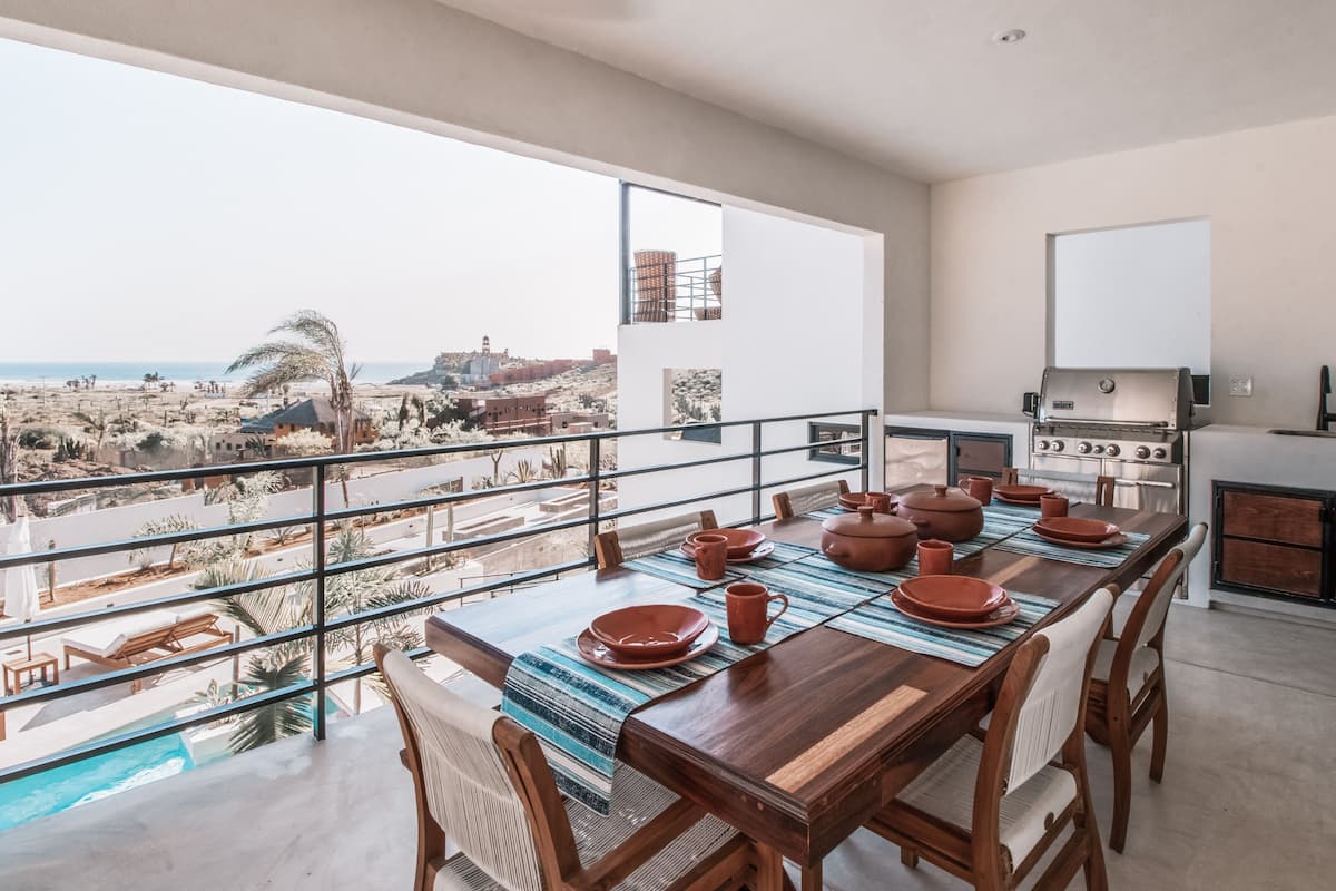 Premium Condo, 2 Bedrooms, Kitchen, Bay View | Terrace/patio