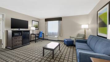 Phòng Suite, 1 giường cỡ king, không hút thuốc, tủ lạnh & lò vi sóng (with Sofabed) | Phòng cách âm, truy cập Internet không dây miễn phí, bộ trải giường