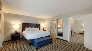 Suite, 1 King Bed, Non Smoking, Refrigerator & Microwave (with Sofabed) | Soundproofing, free WiFi, bed sheets